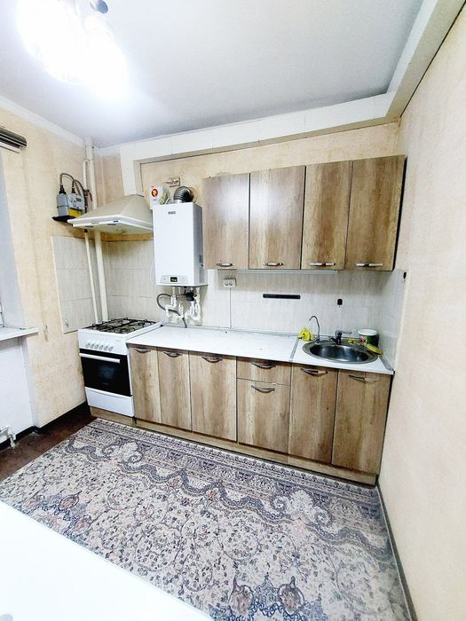 Бунёткор стадиони Мирзо Улугбек метро ёнида квартира ижарага берилади