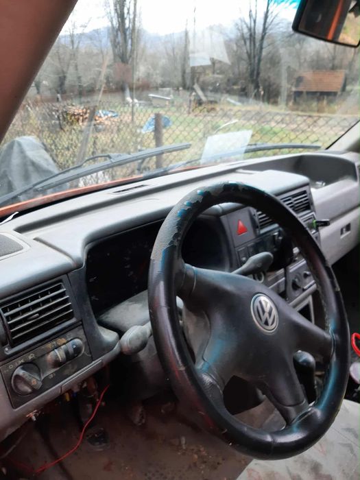 Vând Autoutilitara Volkswagen W t4