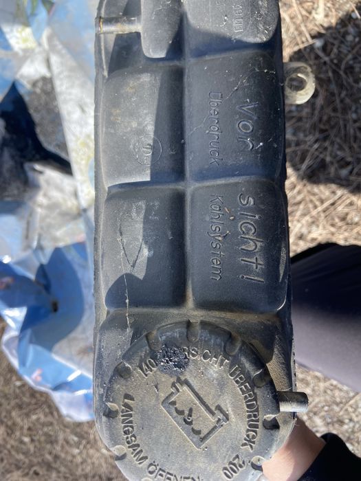 Бачок расшерителя мерс 202