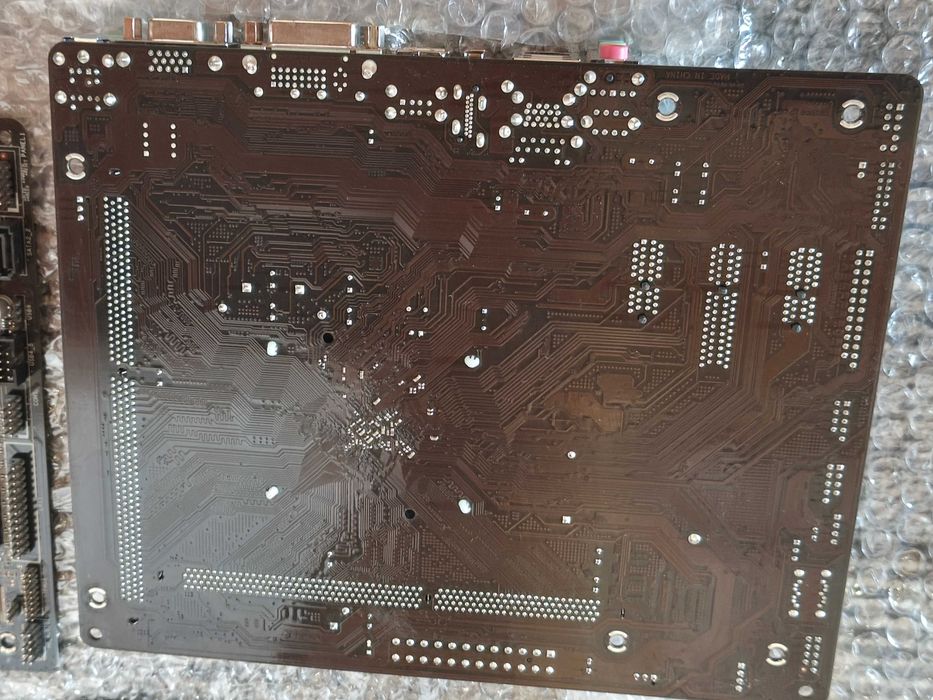 Материнская плата ASRock Q1900M