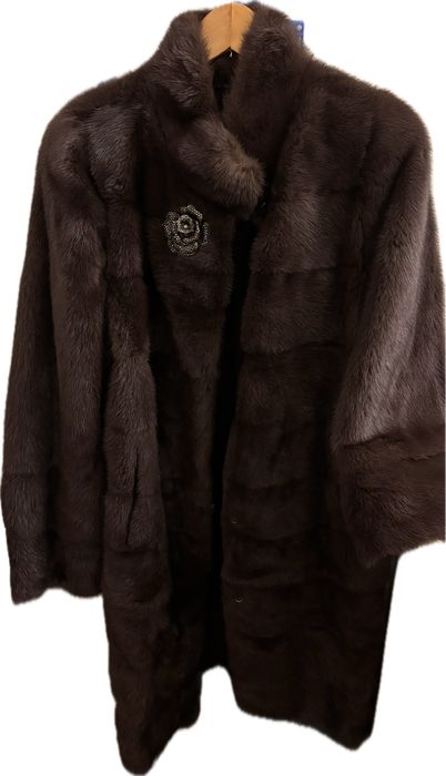Продается норковая шуба!