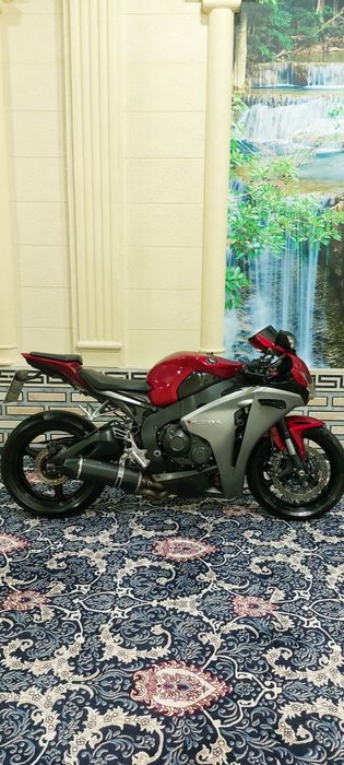 Honda cbr1000rr fireblade