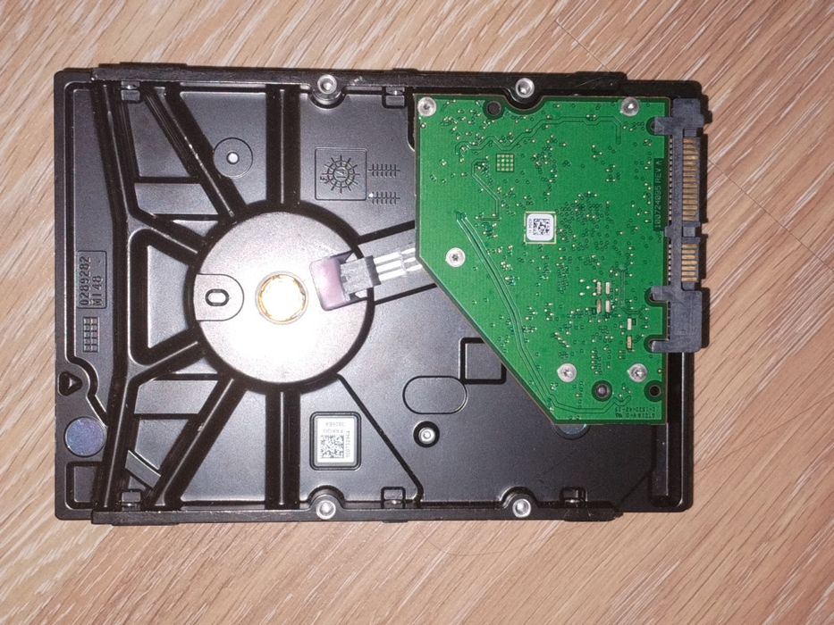 Жёсткий диск на 3тб