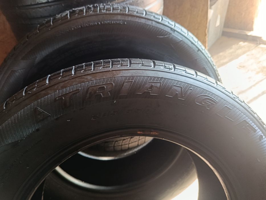 Продам две покрышки r15