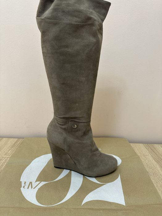 Продам красивые сапожки