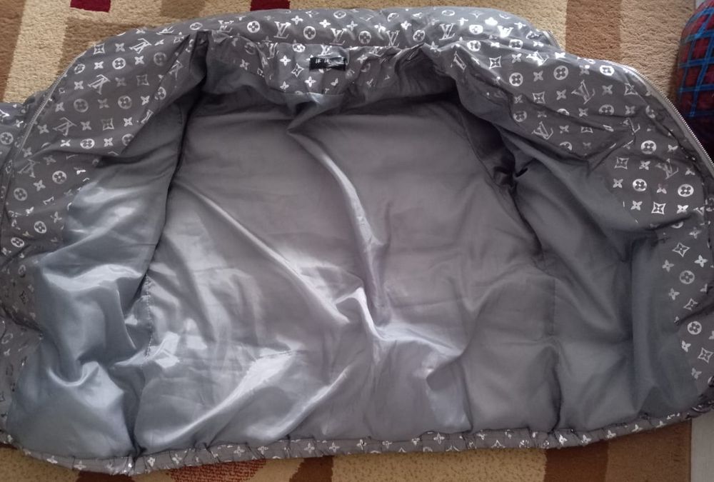 Продается куртка эимняя