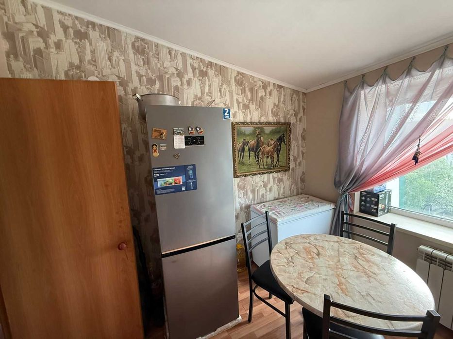 Продам 2-комнатную квартиру