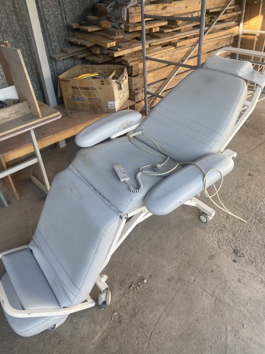 Продаю стоматологический кресло