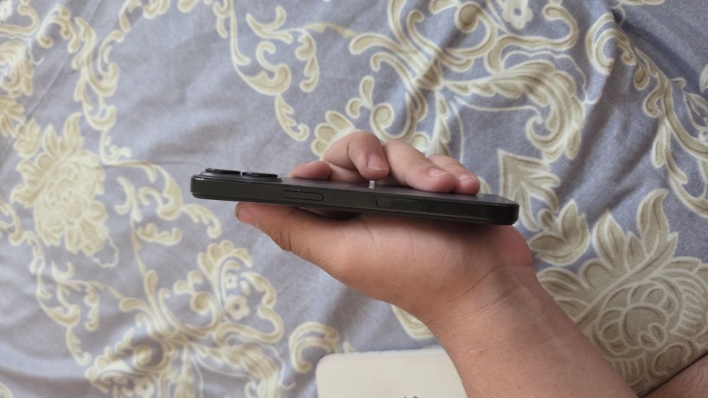 Iphone 16 128gb.