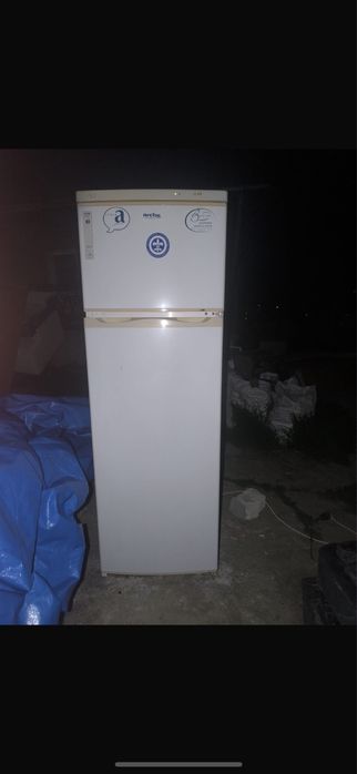 Frigider arctic 149 lei cu defect poza 2 dar functional probat