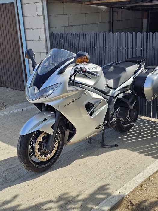 Triumph Sprint GT 1050 ABS  vând/schimb