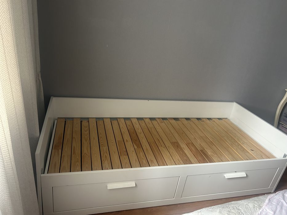 Кровать IKEA Бримэнс