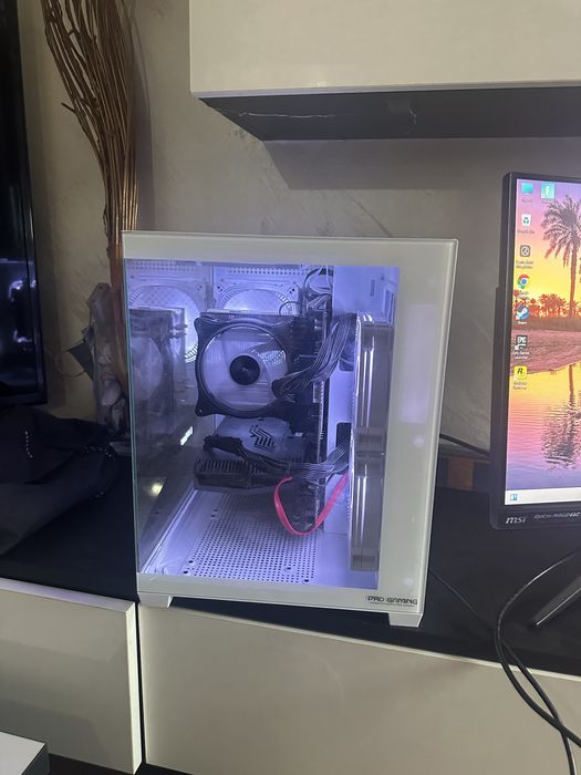 Pc Pro Gaming ,Ryzen 7 5700X.  32gb Ram