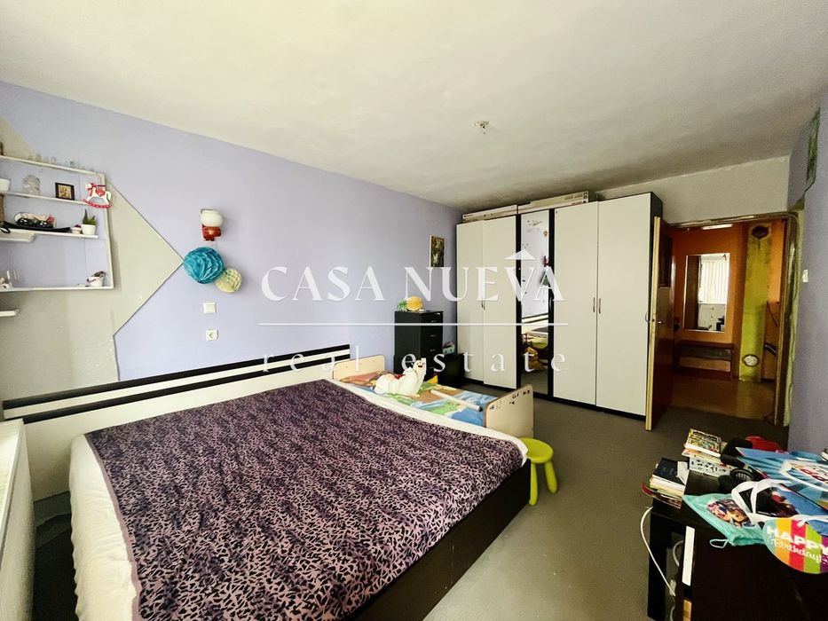 Продава се Четиристаен апартамент в Перник, Църква - 146 кв.м за 925 €/кв.м - Снимка #2