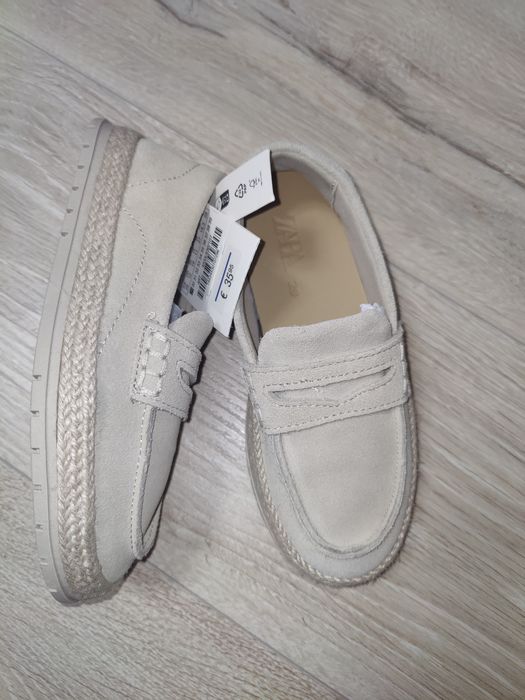 Mocasini noi din piele naturala Zara mărimea 29 si30