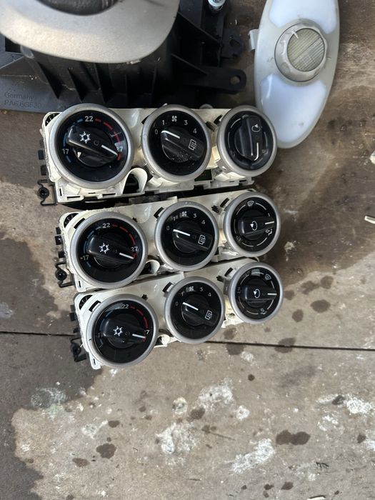 Panou climatizare smart forfour