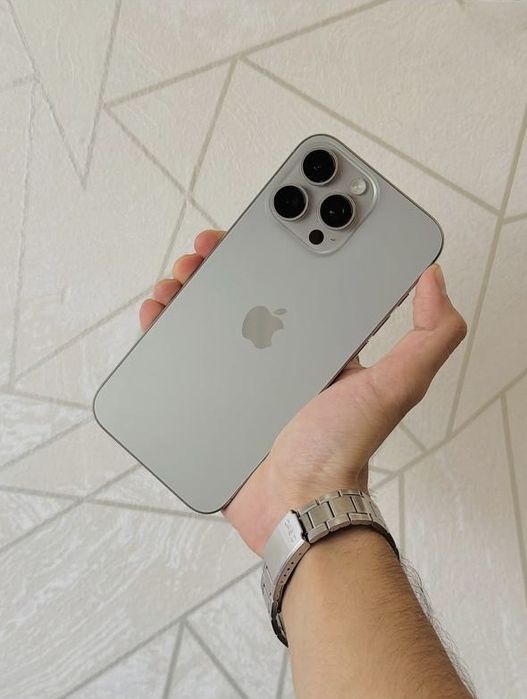 Продам iPhone 16 pro max 256гб