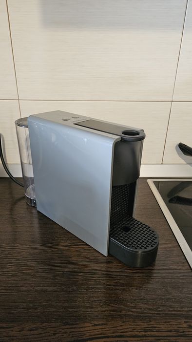 Nespresso Essenza mini gri