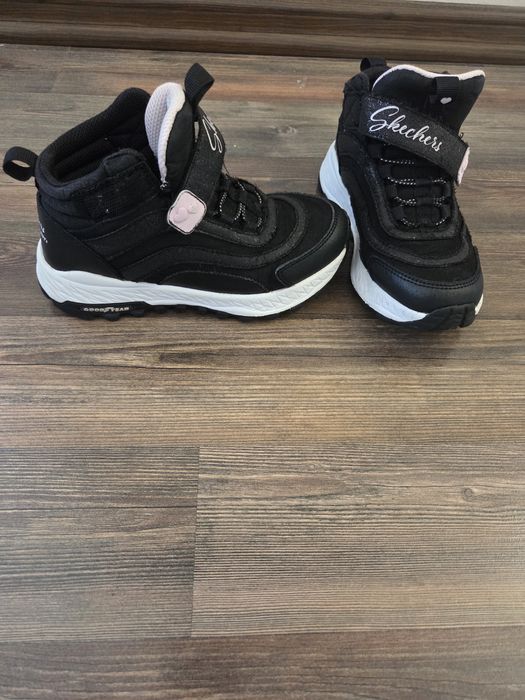 маратонки Skechers