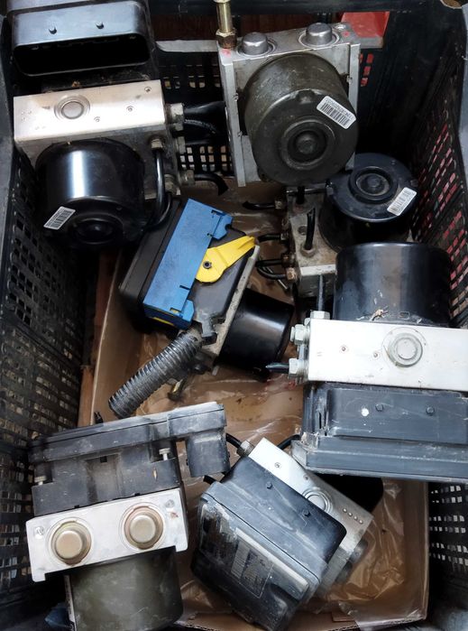 Ремонт на abs рециклиране абс помпаSwift Ford Корса Д Corsa D Ford KIA