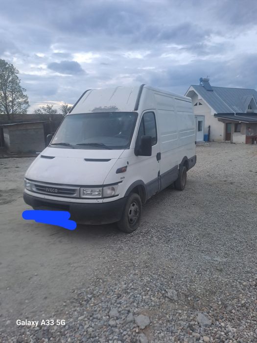 Dezmembrez iveco daily
