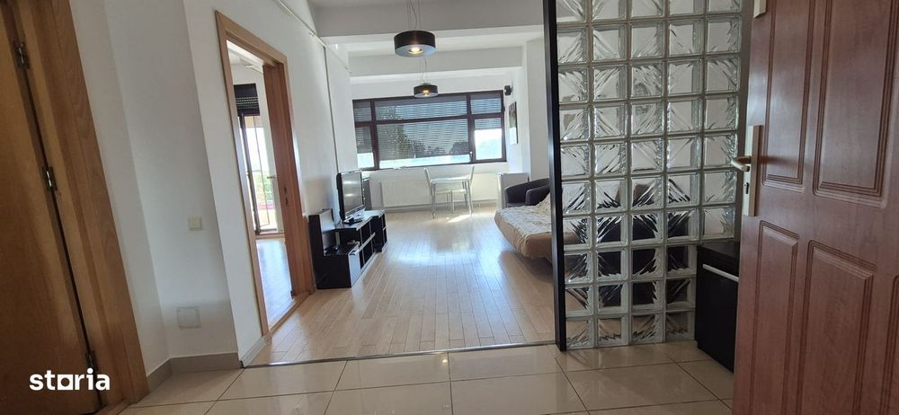 Apartament 2 camere de închiriat – 300€/lună – Mamaia, zona Vega Regal