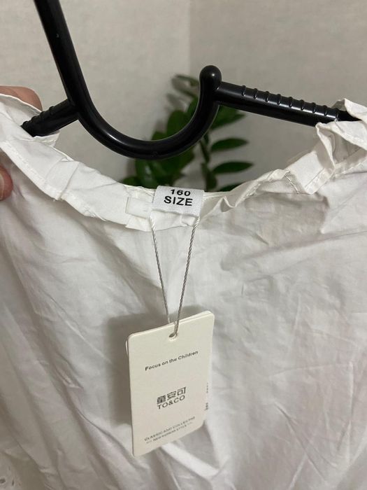 Платье белый для девучка.