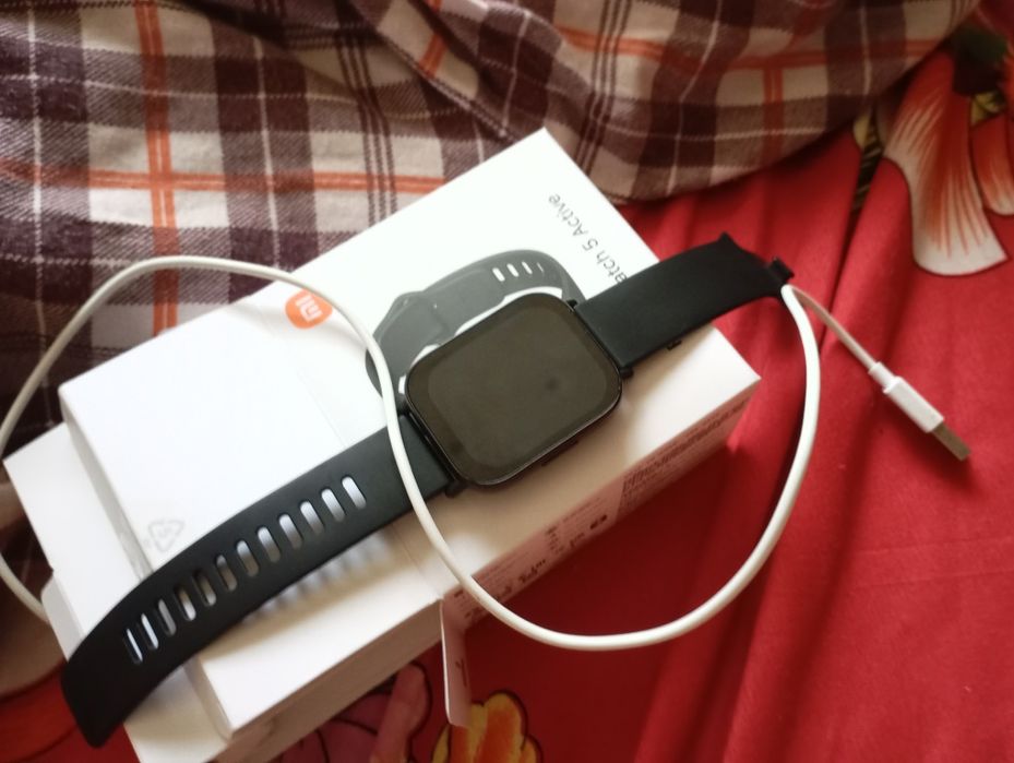 Продам часы с гарантией