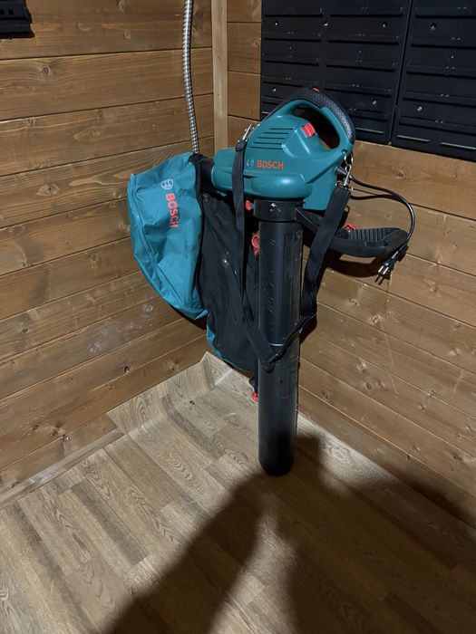 Aspirator si suflanta frunze