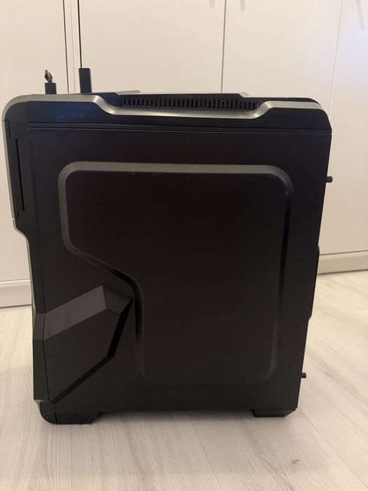 I5-8400 Amd Radeon 560 16 Gb Ram Ssd 1T