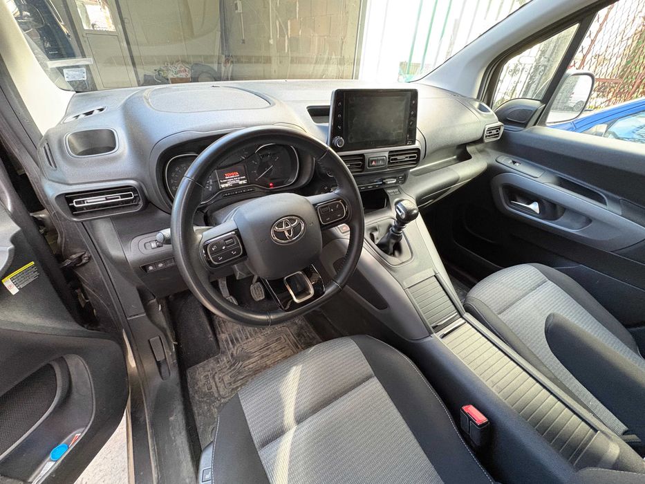 Toyota Proace City 1.5 Family L2 7 местна, 1.5 дизел 100кс
