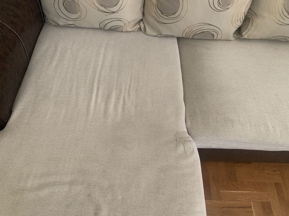 Ъглов диван с ракла