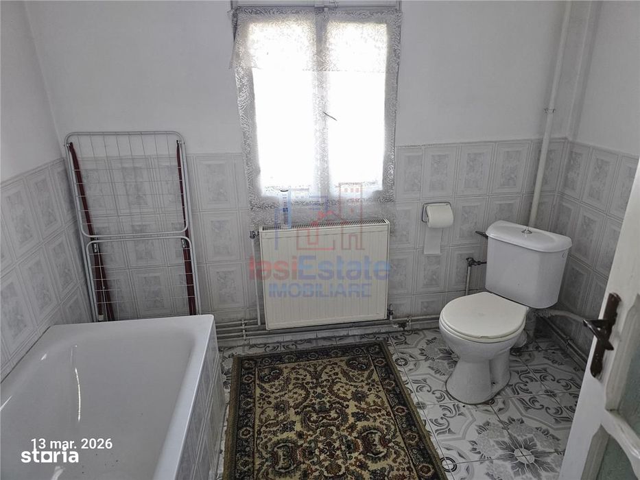 Apartament cu 3 camere la casa