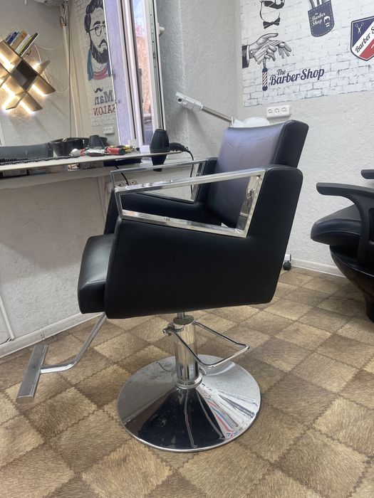 Продается профессиональное кресло