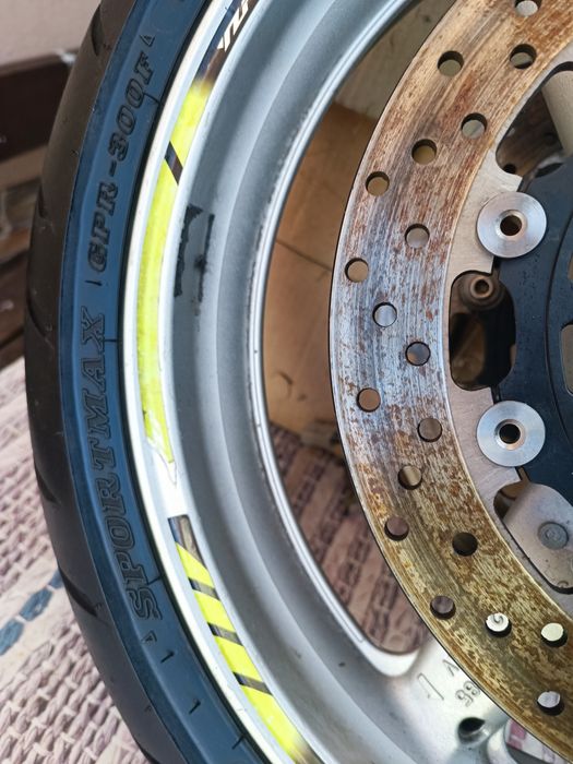 Dunlop Sportmax GPR 300