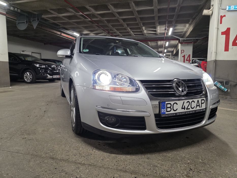 VW  Golf  5  break / benzina / 160 cp
