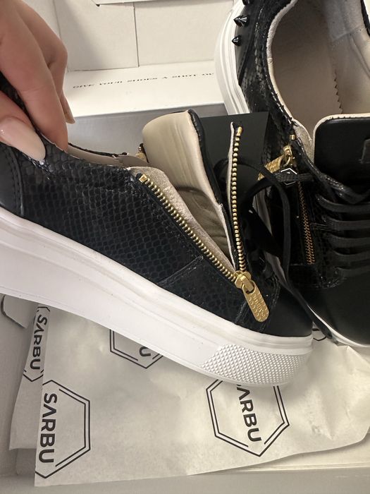 Vand Sneakers Sarbu