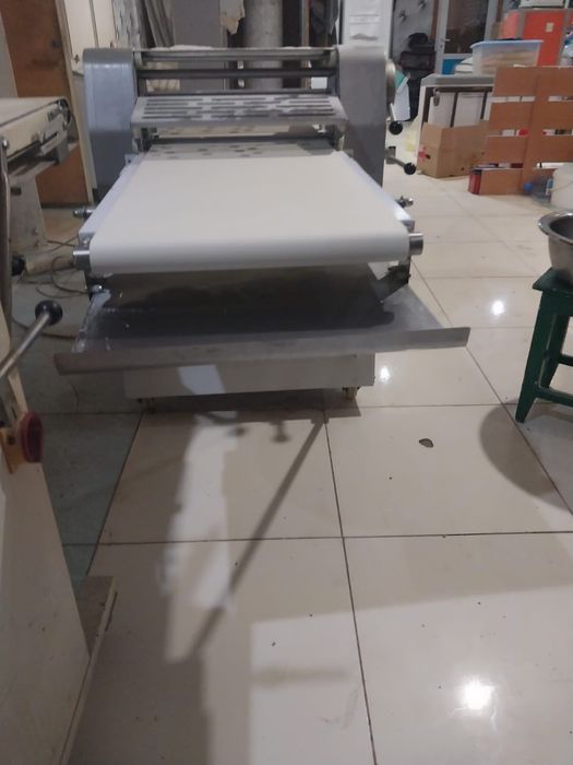 Тестораскаточная машина