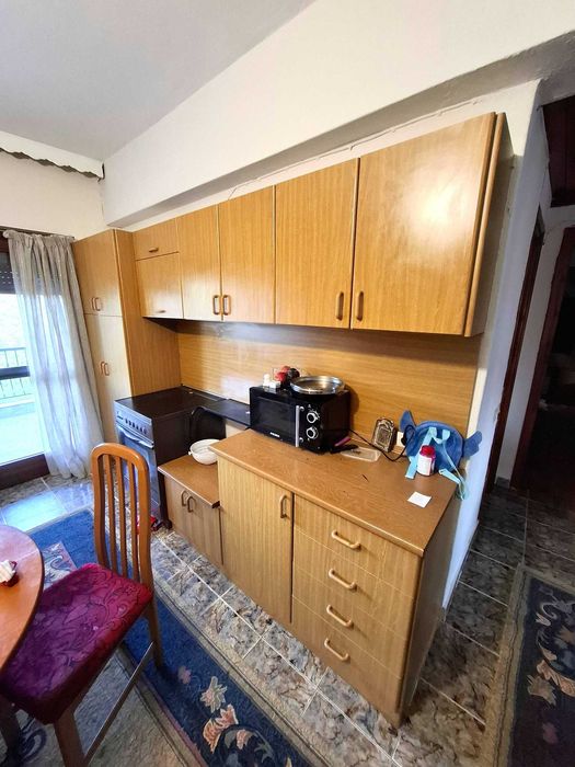 Продава двуетажна къща 150 м2 + 80 м2 и двор 400 м2 в Аспровалта, Гърция