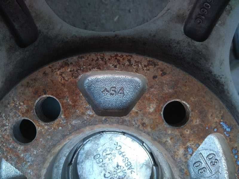 Продам оригинальные диски.