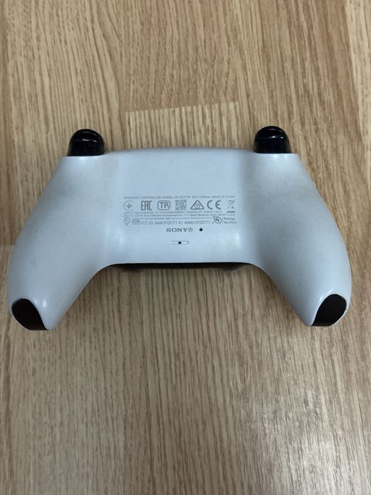 игровой джостик PS5