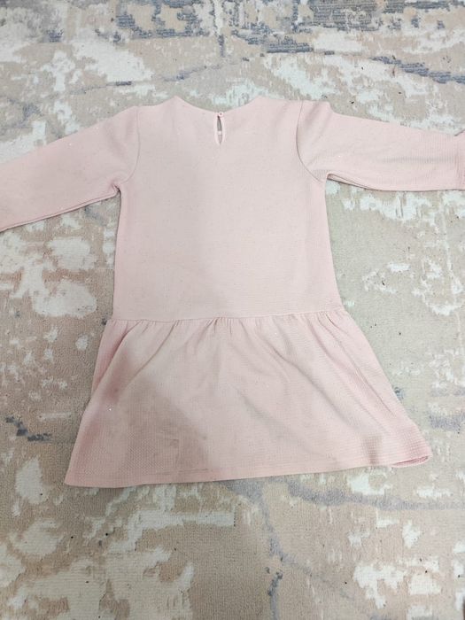 Хорошая одежда отдам даром