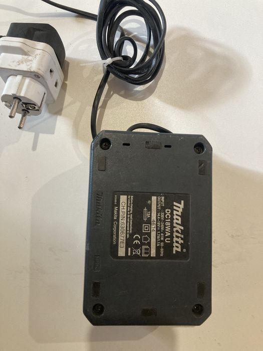 Alimentator Incarcator Makita DC 18WA 14,4v-18v 1,7A