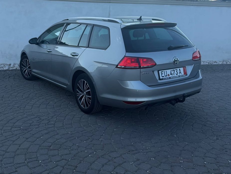 Volkswagen Golf 7 highline 1.6 diesel automat 110 cp dsg  distronic pachet All star