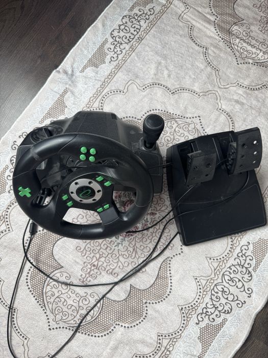 Волан със Педали чисто нов