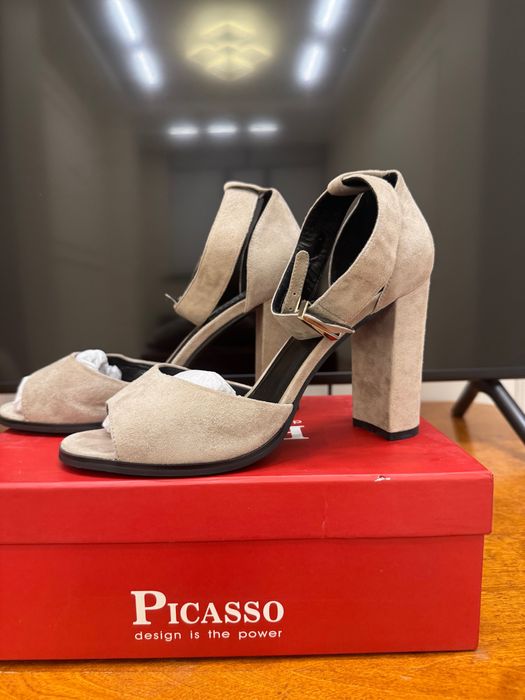 Босоножки фирмы Picasso