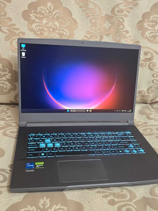 MSI Thin 15 - игровой ноутбук RTX 3050 / i5-12 Gen