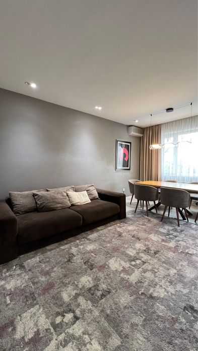 Классный диван продоется