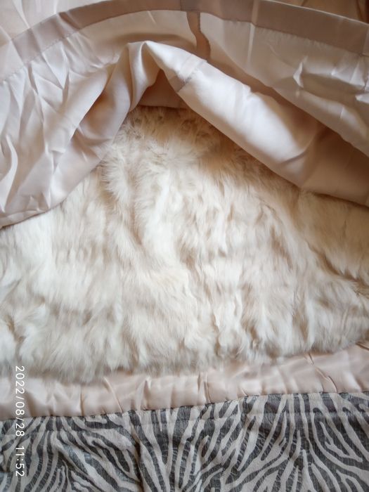 Продаётся женская демисезонная куртка.Размер 50.Ориентир ТТЗ.