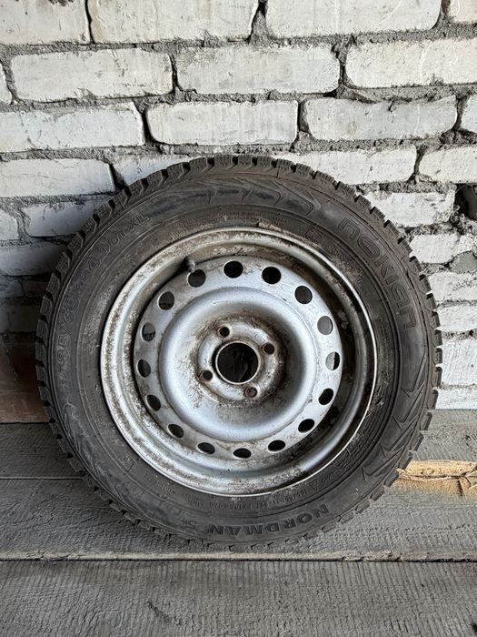 Продам одно колесо R14 (шина с диском)